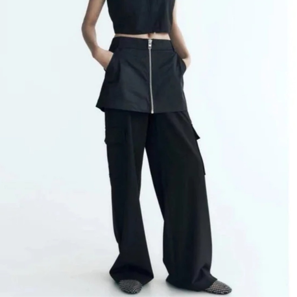 New Zara Skirted Cargo Pants Size Small Black Exposed Zipper Wide Leg